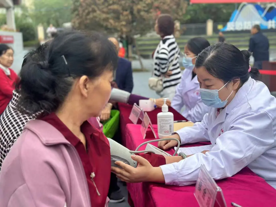 绵阳颈椎病治疗去哪好 正规骨科医院